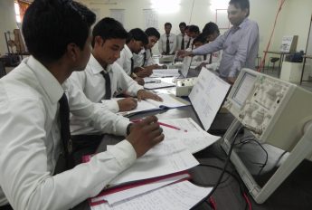 top b tech colleges for electronic engineering in lucknow